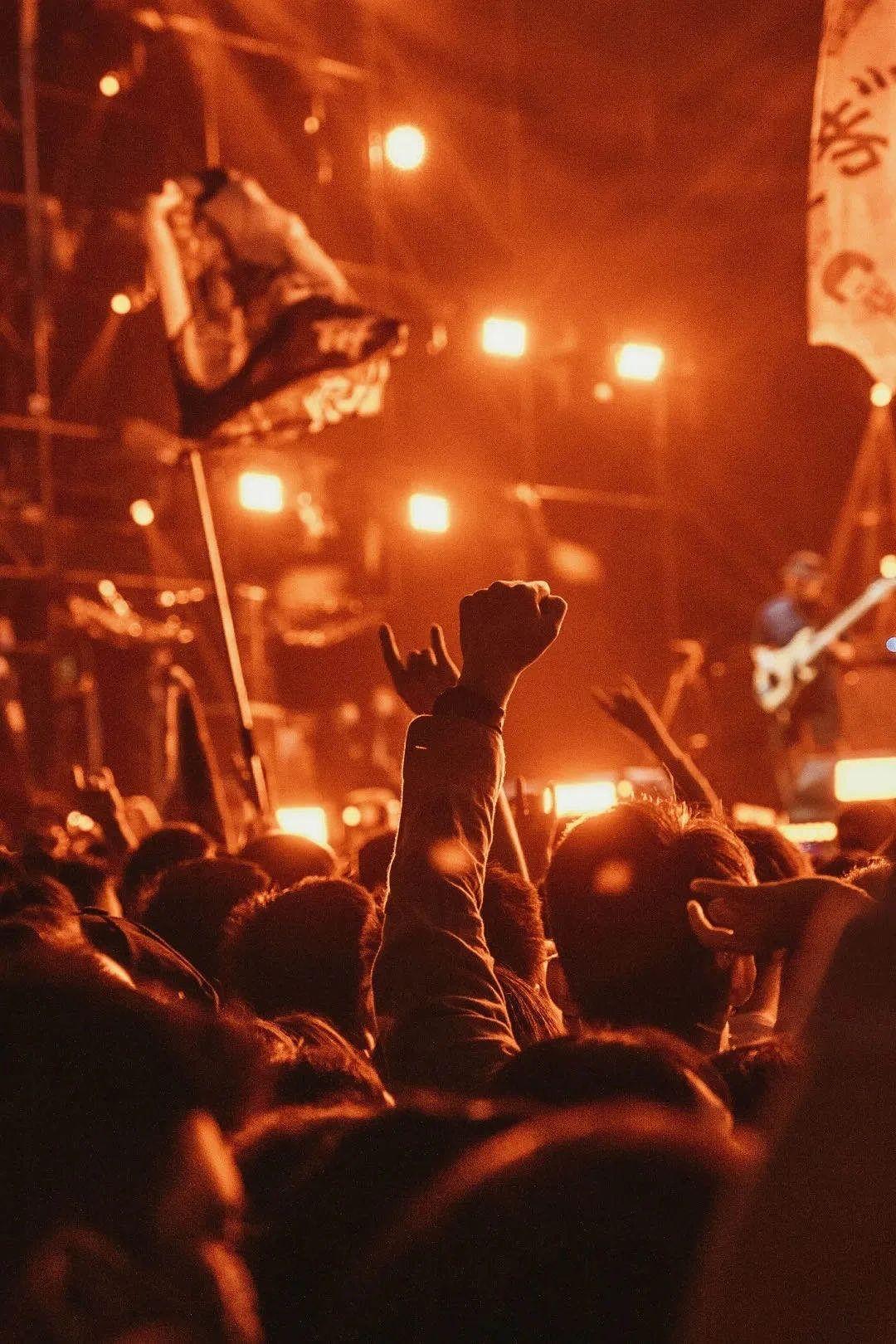 说唱摇滚22支乐队唱响山谷太舞星空音乐嘉年华燃爆五一