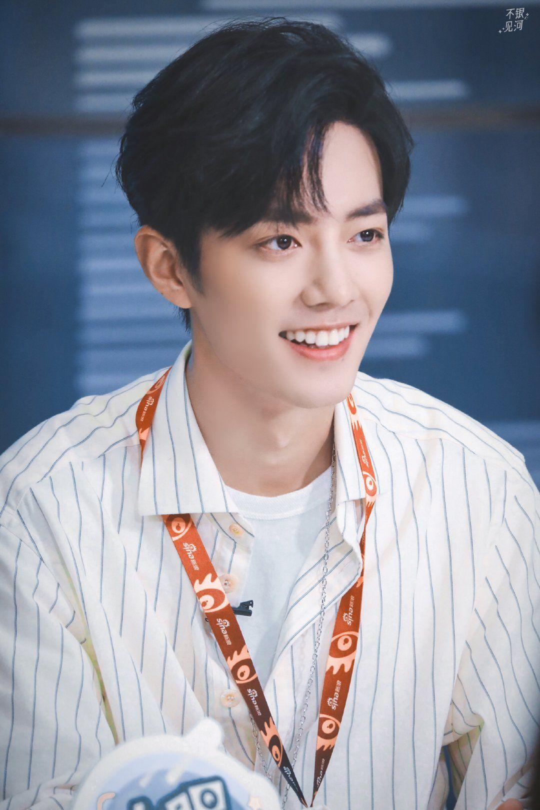 你觉得肖战哪张照片(或者哪个造型)最帅? - 知乎