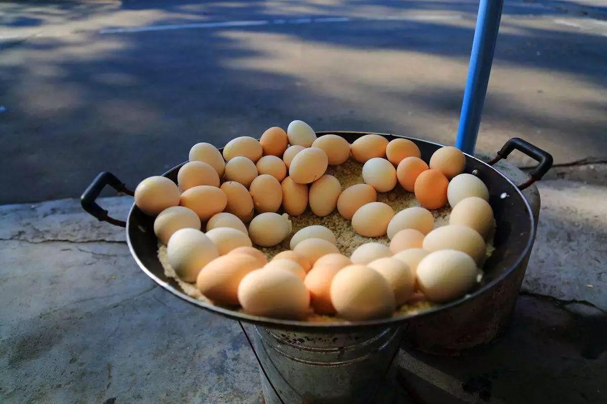 的筷子君得先强调一下受到漳州人民的嘱托鸡仔胎来自漳州的另类美食噔