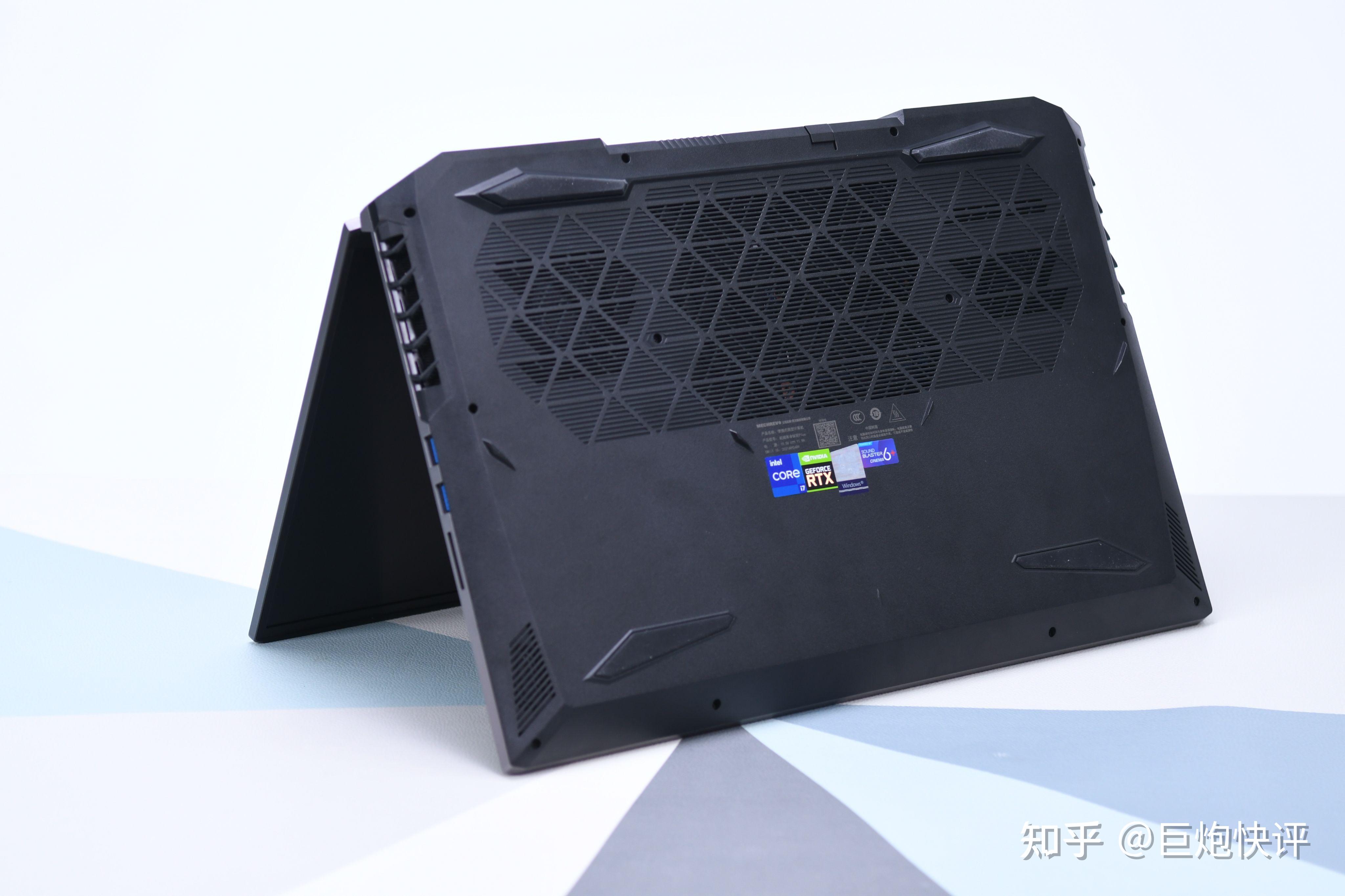 机械革命钛钽plus星际银游戏本开箱拆解