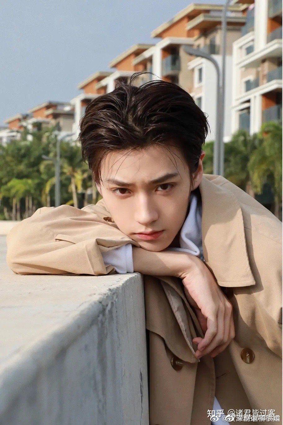 有没有清新脱俗的男头像