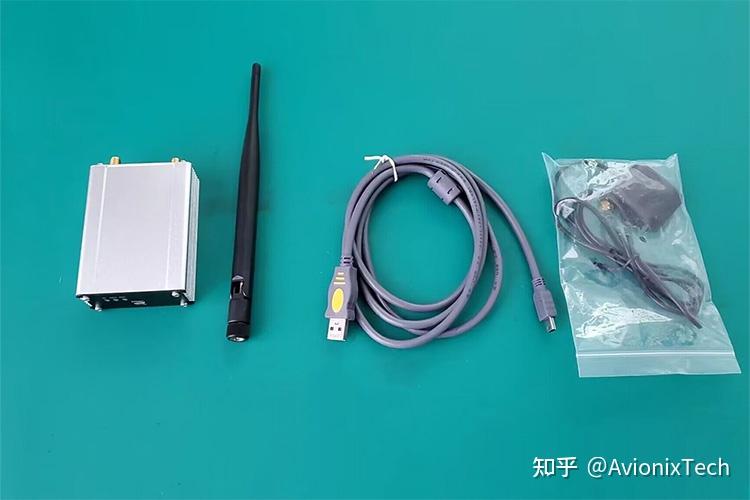 Low power lab ads b transmitter adsbmini 