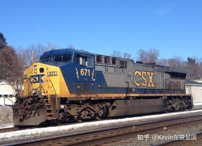 这是通用电气生产的ac6000cw型内燃机车,输出功率就是6000马力.