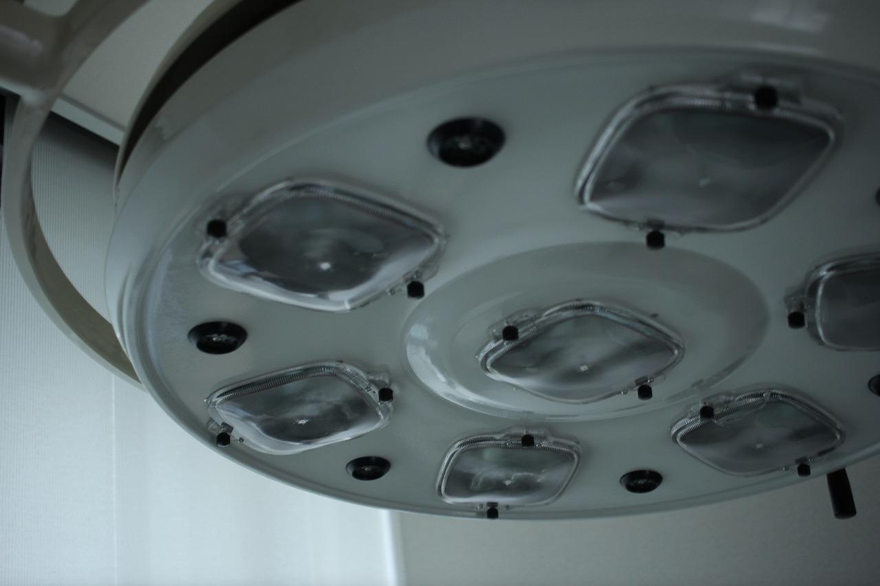 浴霸线色区分技巧