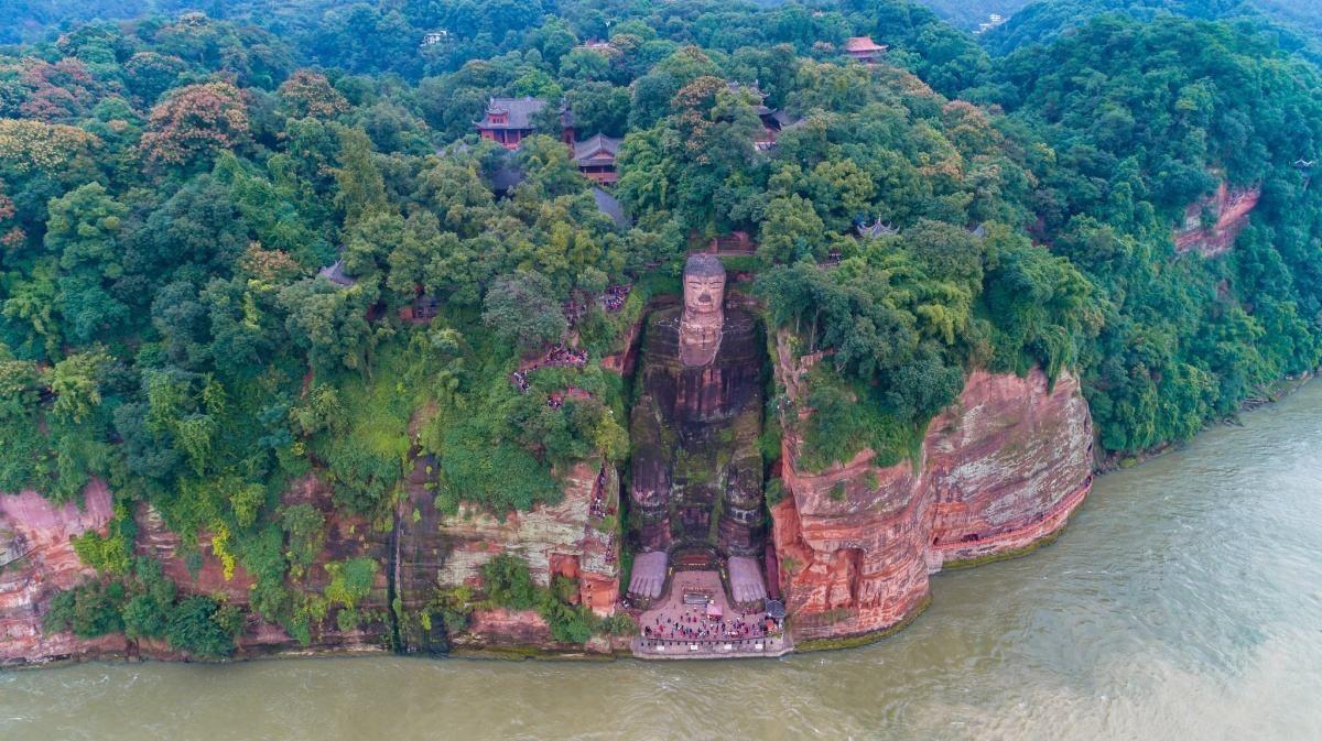四川旅游景点推荐 乐山大佛景区旅游攻略 低音号免费语音导游