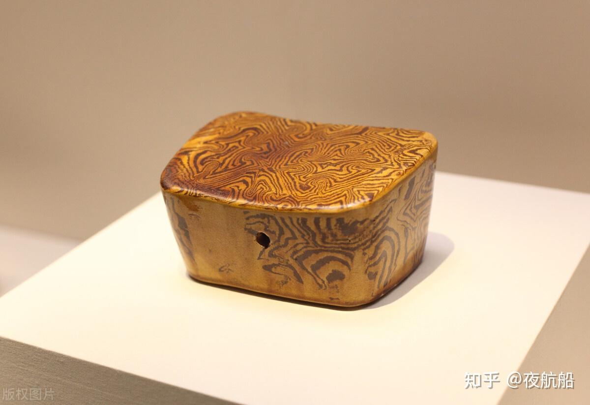 古代人睡瓷枕不硌得慌吗？ - 知乎