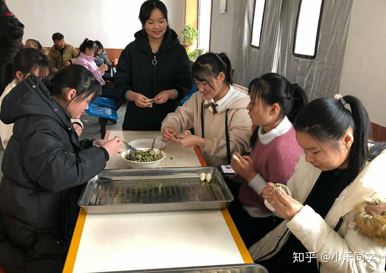 在青海大学昆仑学院里就餐是一种怎样的体验有什么推荐的食堂和美食