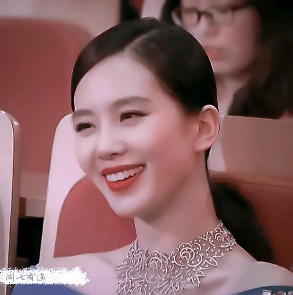 刘诗诗竟然也有这个bug后脑勺像被削过了一样