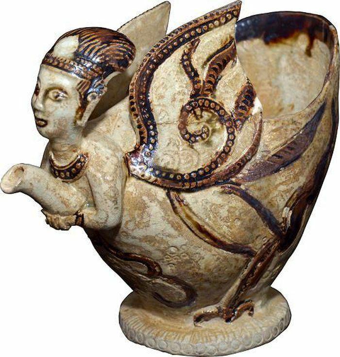 去越南旅游河内的国家历史博物馆值得去吗越南的国宝级文物是什么