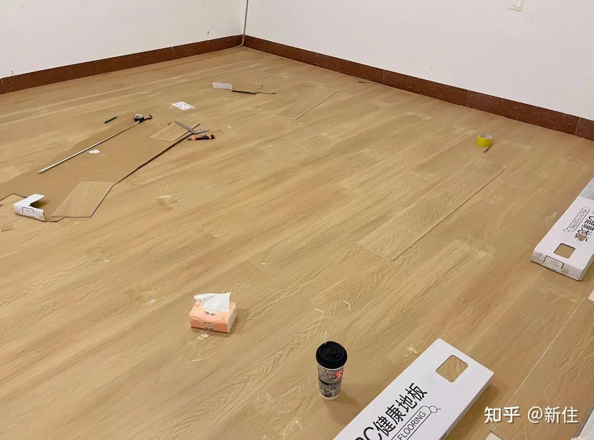 家里装修,地面除了铺瓷砖和木地板,还没有别的选择吗? - 知乎