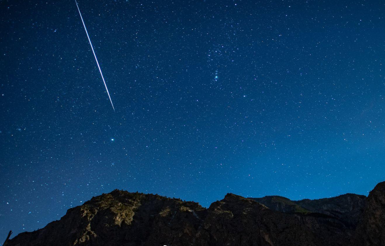 2021最后一场流星雨每小时流星数量可达150颗