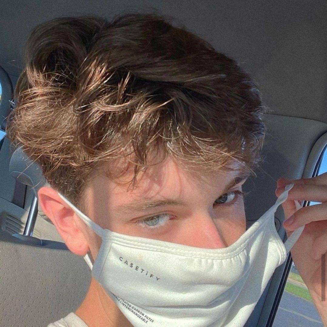 求推荐好看的男生头像? - 知乎