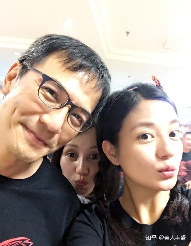 嫁给黄有龙,携手捞金狂欢