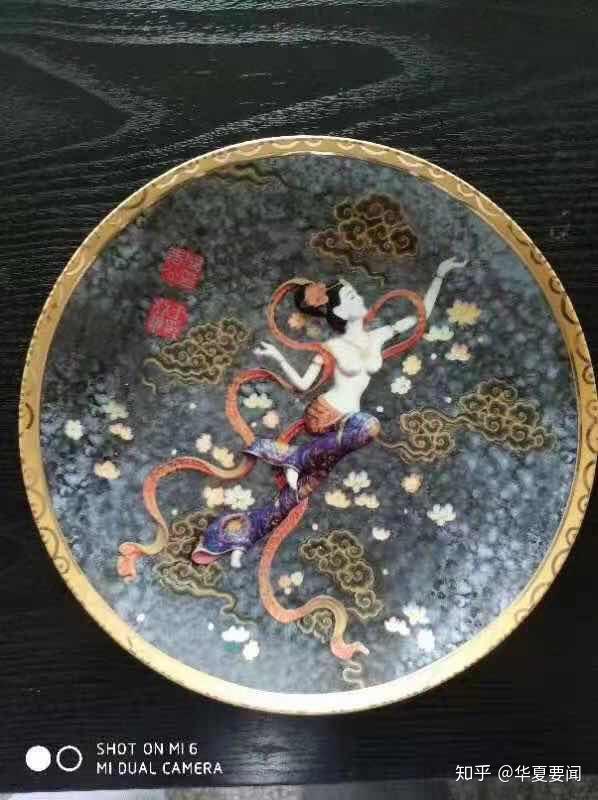 中国陶瓷艺术家王亚进应邀出席中国东盟市长论坛海丝成为国礼