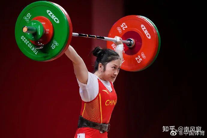 如何看待射击运动员王璐瑶在东京奥运会10米气步枪预赛被淘汰后发自拍