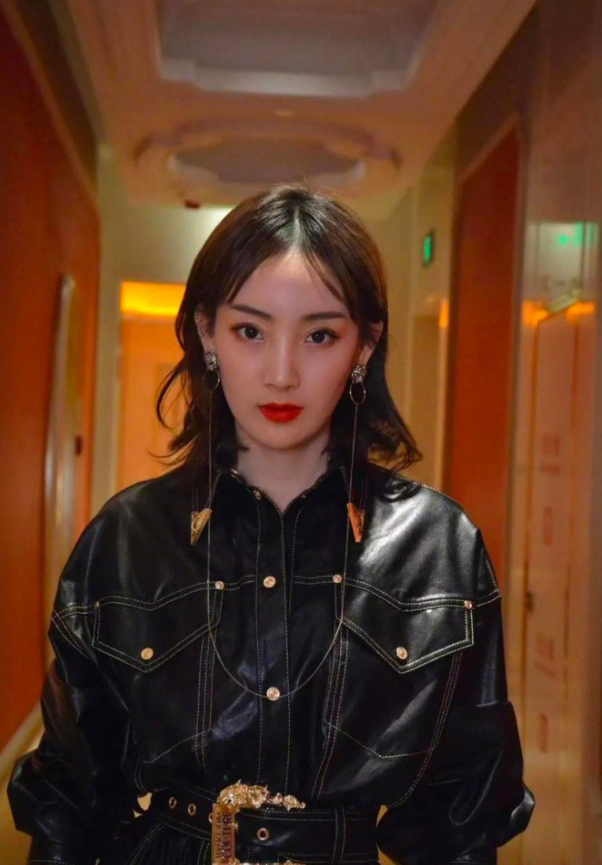 女主播马卉不雅照事件回顾曾主持少儿节目被永久封禁直播权限