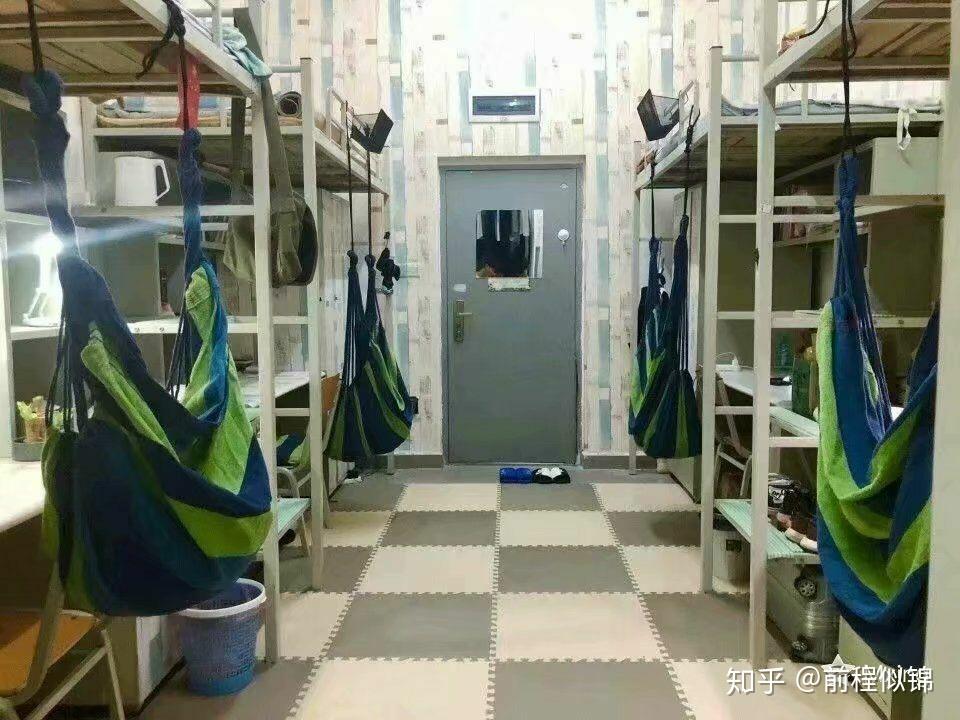 武汉晴川学院地理位置客观评价