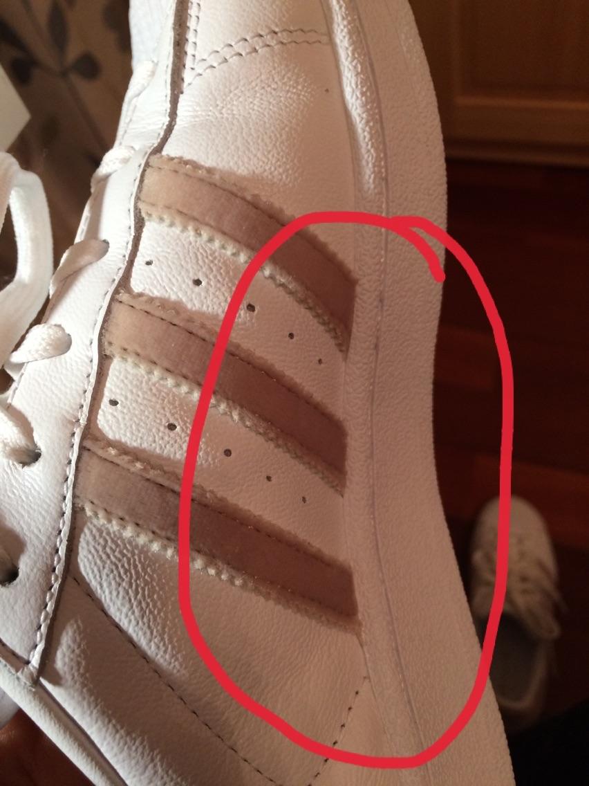 adidas的贝壳鞋两侧是否挤脚?