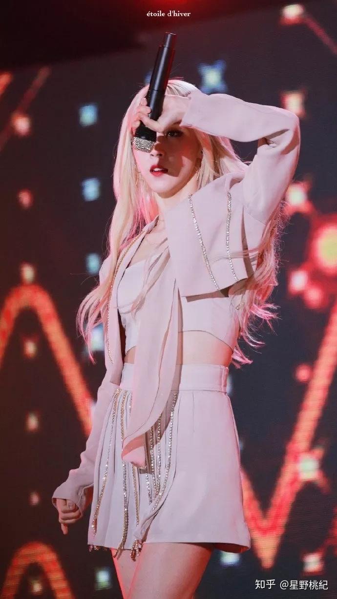 玟星有哪些solo有哪些好看的舞台照