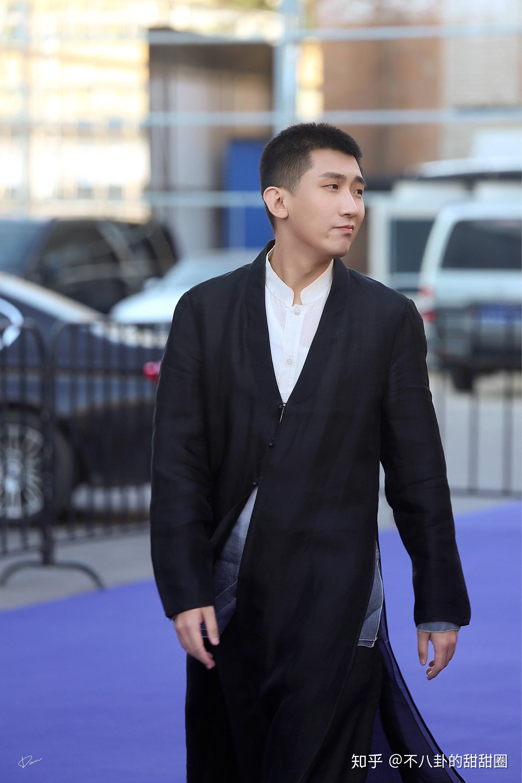 有没有德云社尚九熙的绝美图片? - 知乎