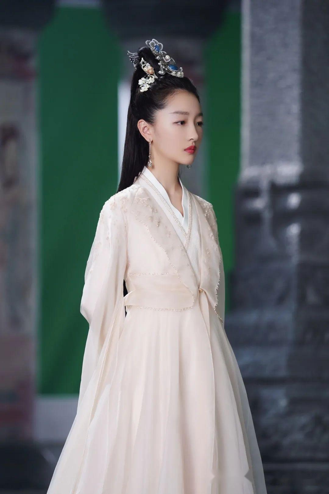 星落凝成糖:当仙侠服饰遇上盖娅传说…… - 知乎