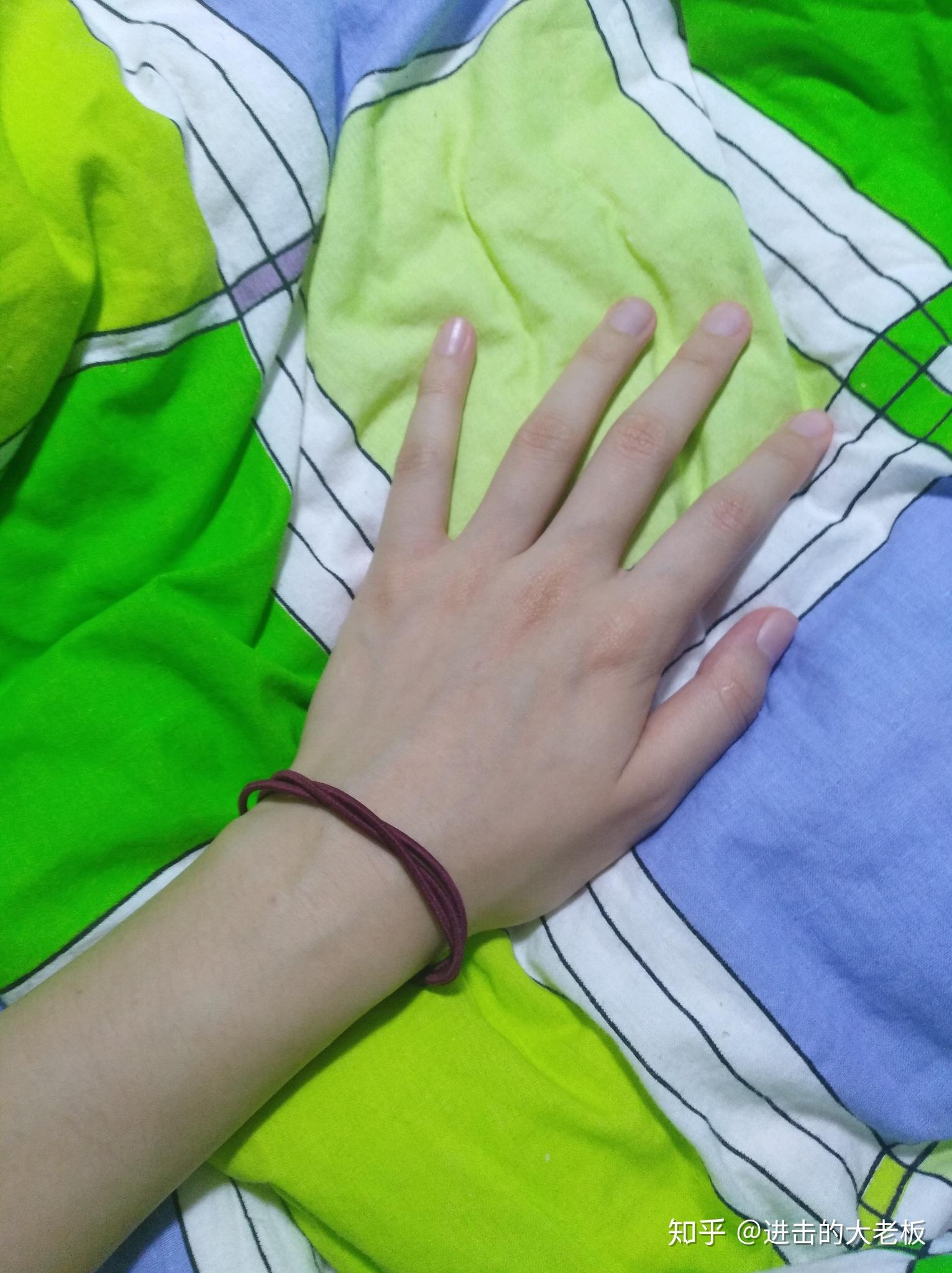 想买一个皮筋给男朋友戴在手上,哪位小仙女可以推荐一下? - 知乎