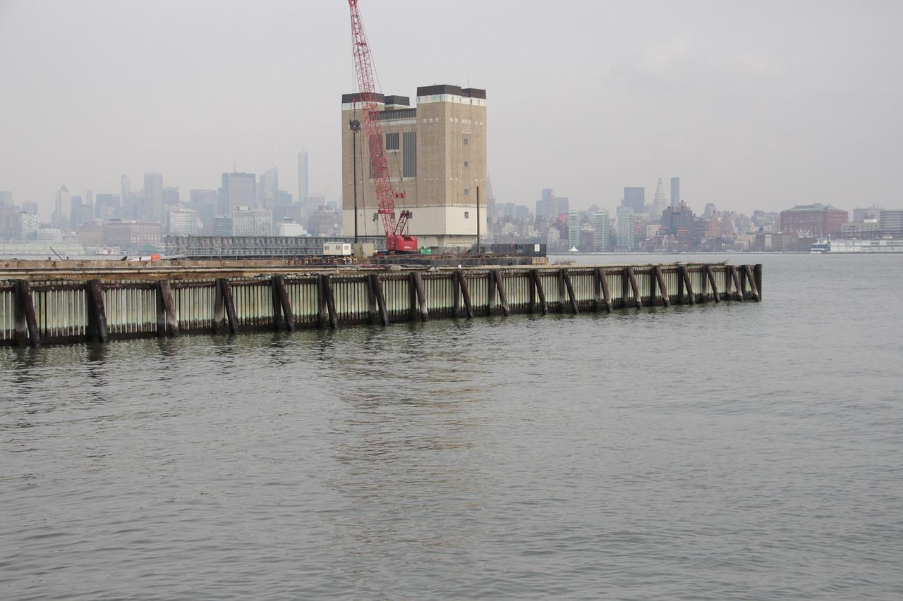 海滨街灯闪烁夜