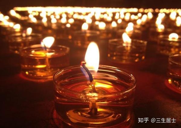 南无阿弥陀佛 南无阿弥陀佛 南无阿弥陀佛 我每写一遍圣号,大家就跟我