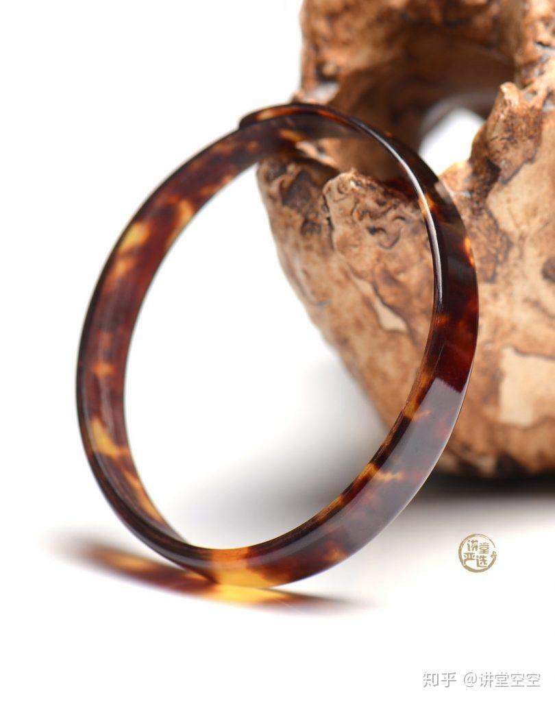 玳瑁什么颜色好?
