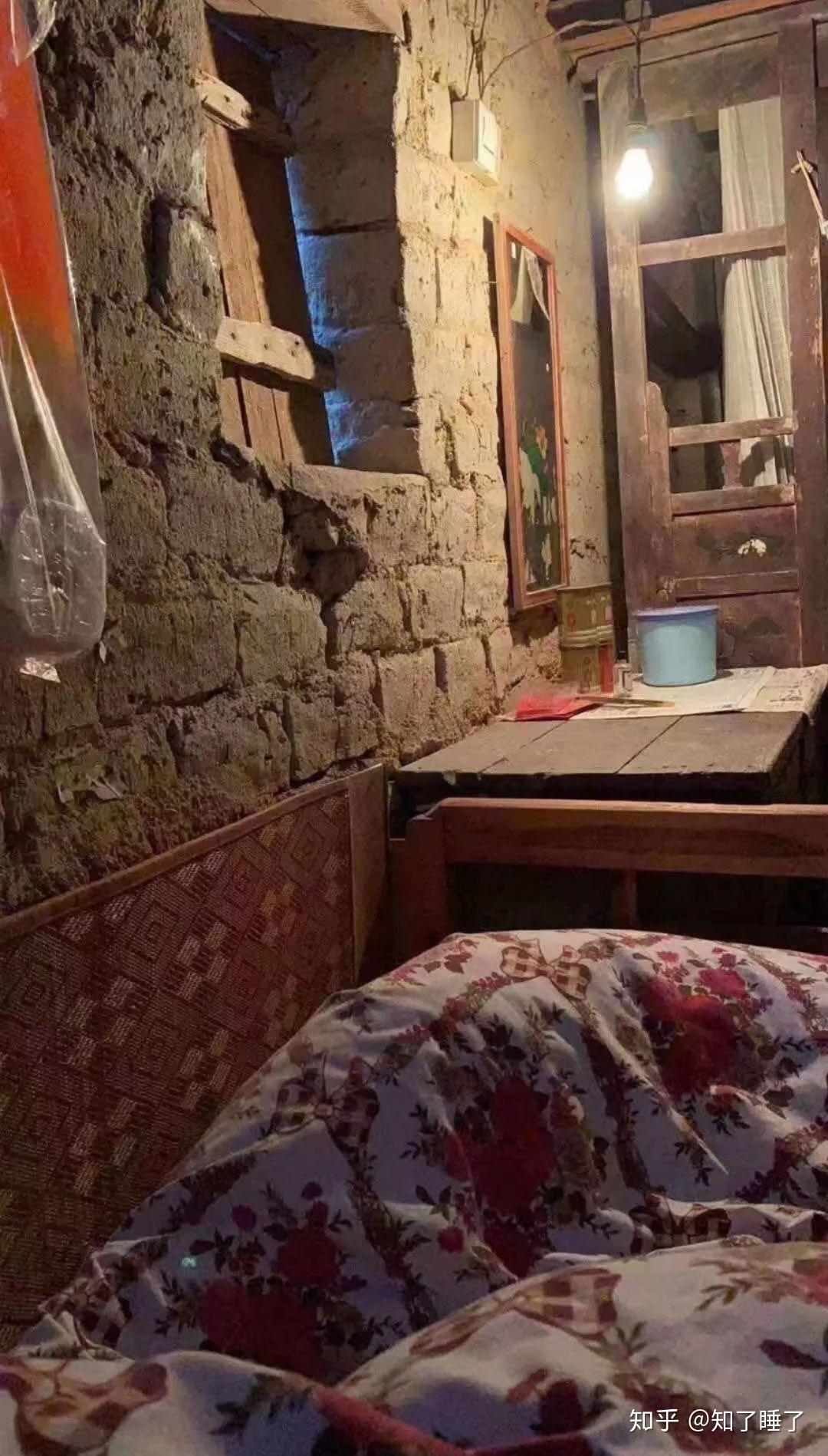 求一些过的穷的图片,比如啃馒头,睡马路,总之心酸的图片,有多少要多少
