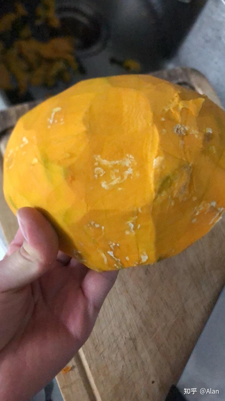 南瓜去皮表面有白色沉淀的是什么?还能吃吗? - 知乎