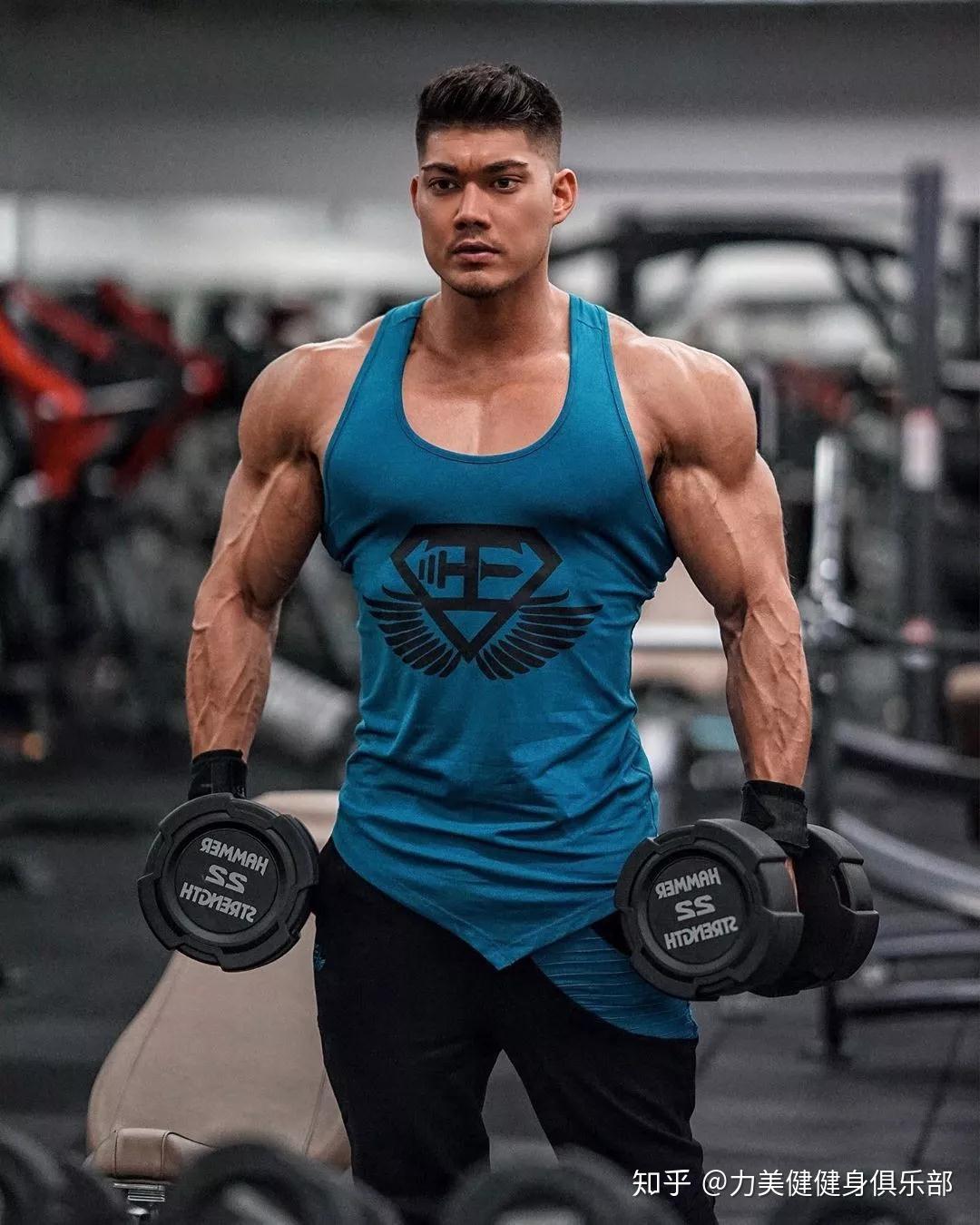 那些停止健身开始放纵的肌肉男后来都怎么样了