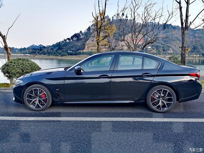 2021款540i提车体会作业