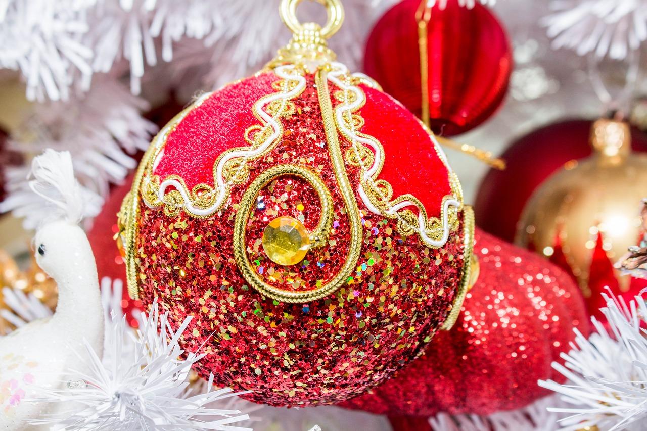 2. 高位显眼贴法