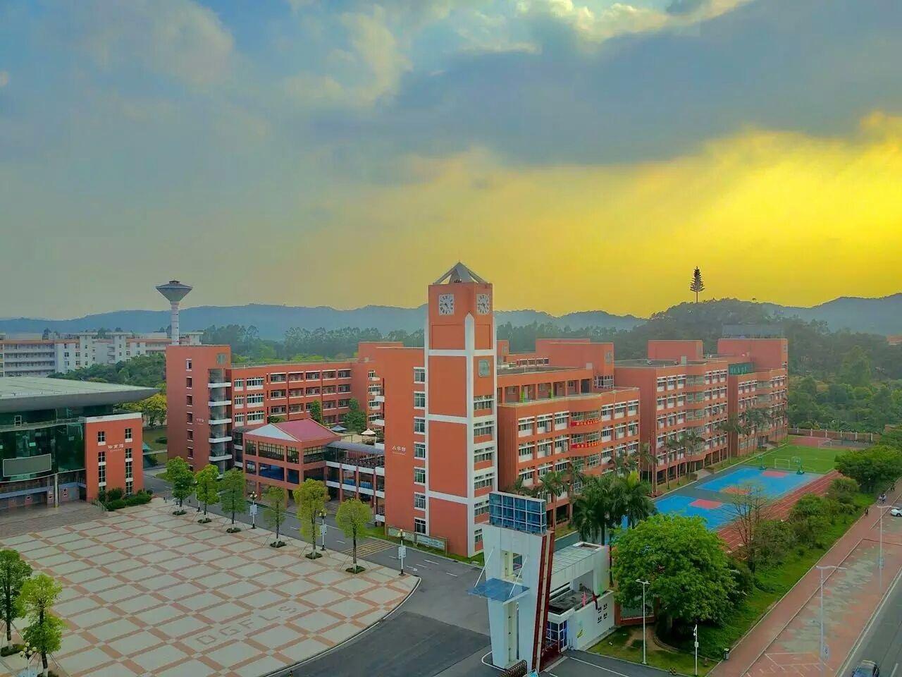 在东莞外国语学校就读是怎样的体验