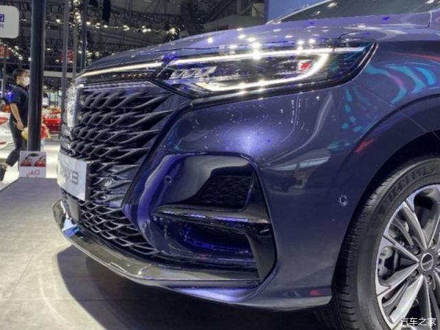 荣威imax8或10月上市20t6at或8at配lcd仪表板不输埃尔法