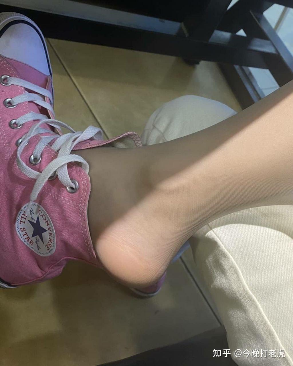 女孩子的脚都不臭吗? - 知乎