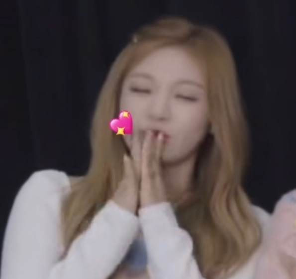 表情包aespa宁宁