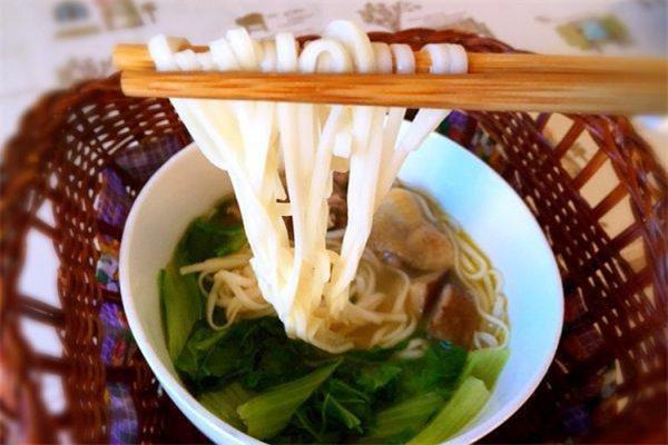 減肥期間能不能吃麵條(減肥期間能不能吃麵條米飯)蕎麥麵吃了會發胖嗎