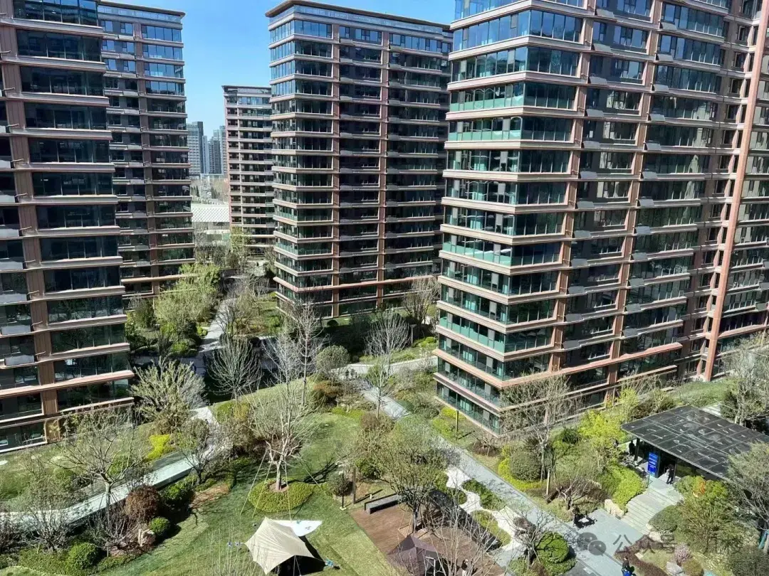 龙湖天奕交房仁恒开盘3月济南楼市尚可开发商自挖坟