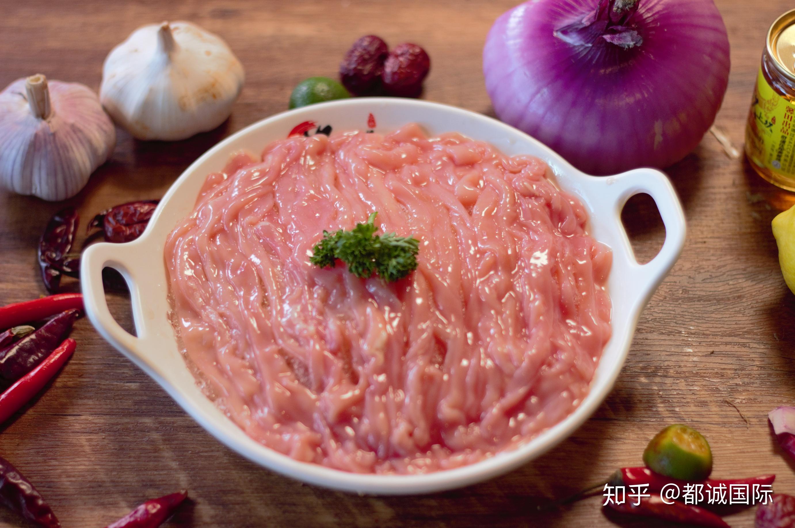 坎上坎老火锅| 传统火锅老三样之一,鲜鸭肠 - 知乎