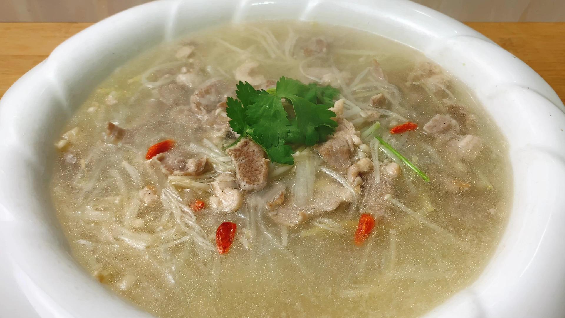 萝卜羊肉粉丝汤怎么做好吃大厨教你诀窍汤白肉嫩没有膻味