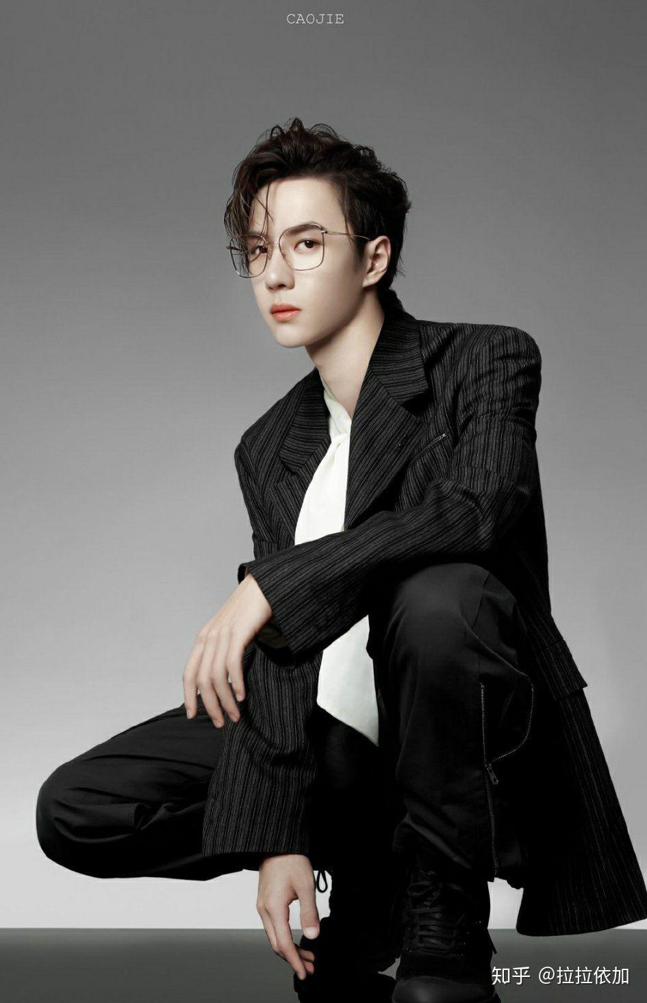 最近超喜欢王一博,大家有没有崽的帅气的图片一起分享下呀?