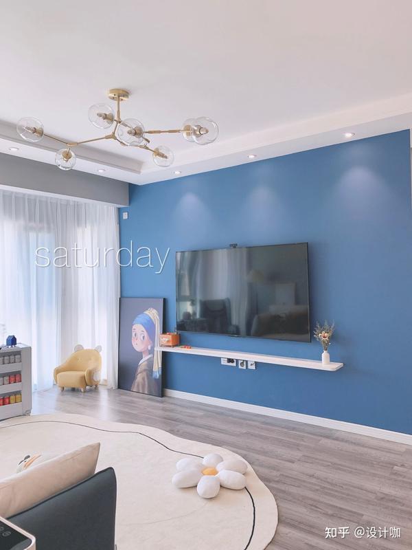 家装最后一个月了,要开始选乳胶漆了,请问多乐士和立邦在颜色显色和