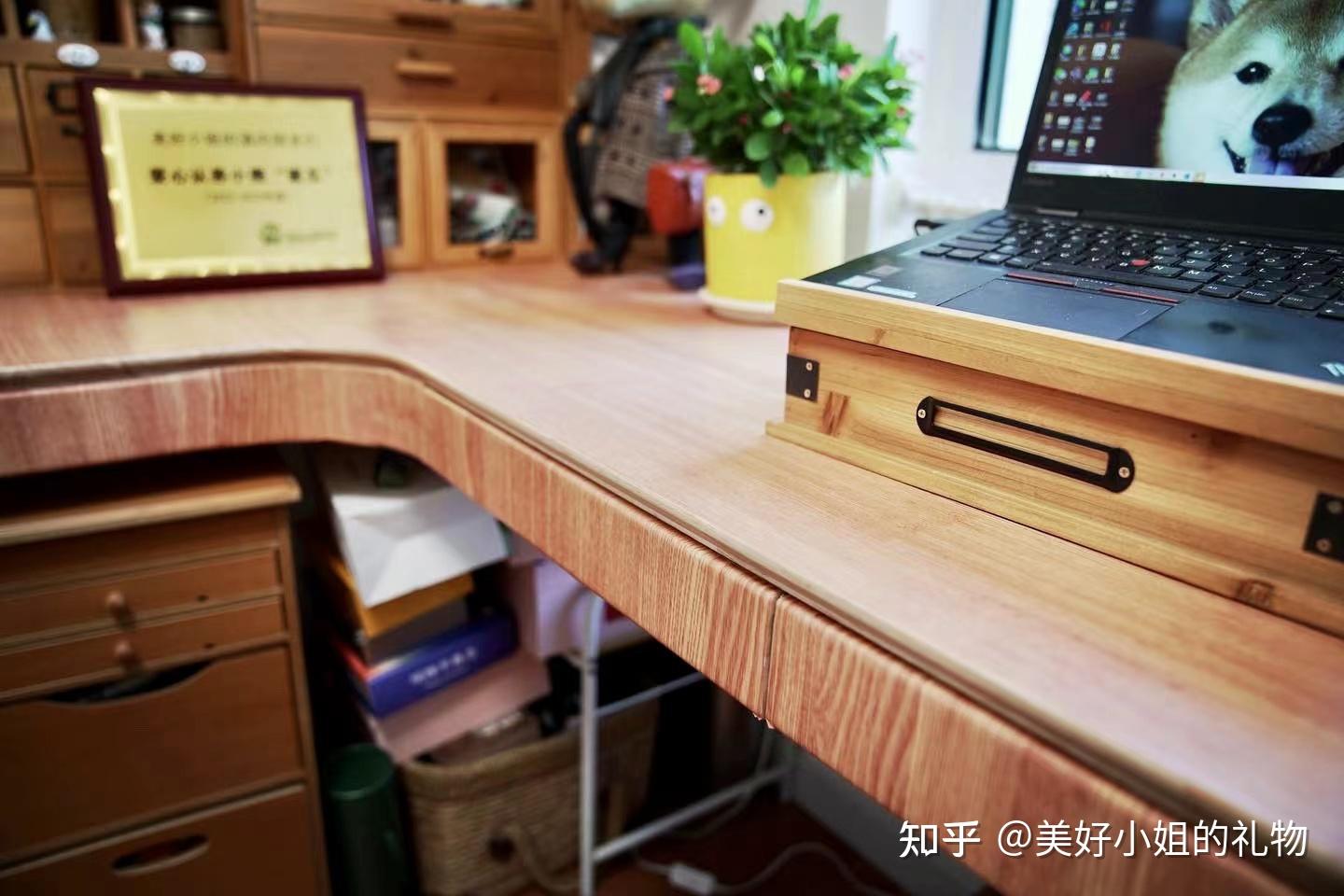 经常居家办公的你,是怎样在家打造出舒适的办公角落的? - 知乎