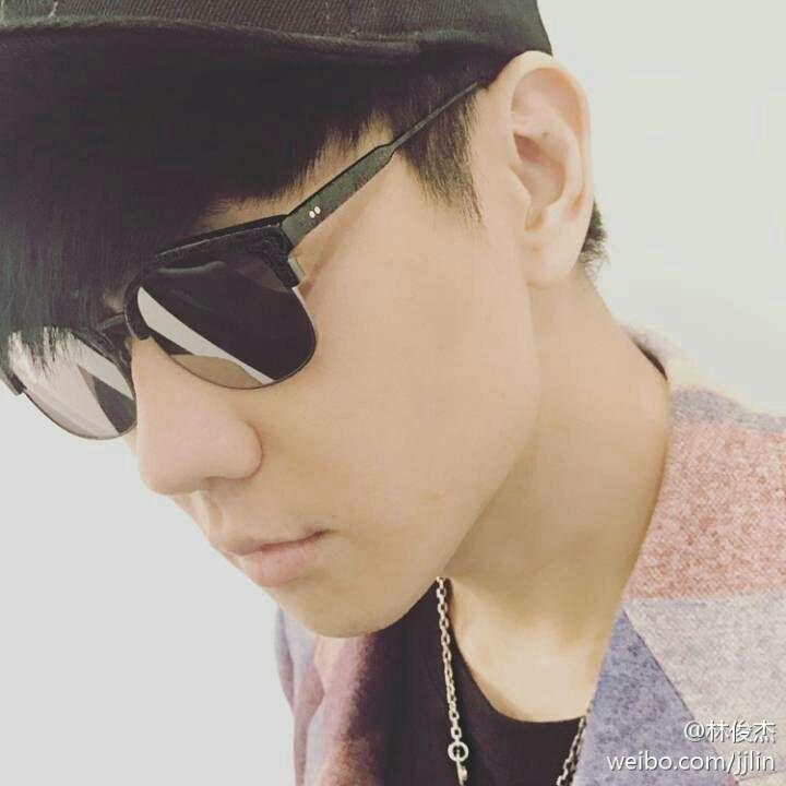 林俊杰有哪些适合做头像的图片