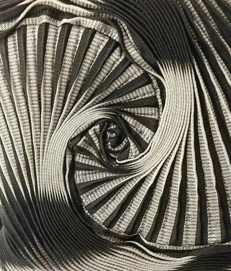 源自于植物自然生长的形态之美!