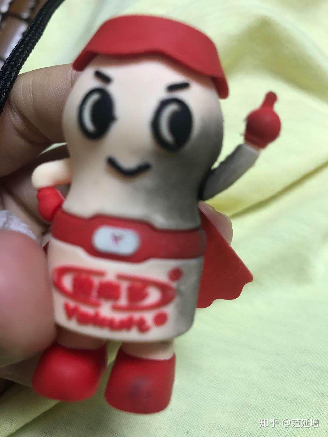 求求各位神通广大的网友这个养乐多公仔从哪儿能买到或者哪位亲人可以