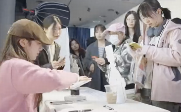 韩国向中国14城发放十年签，被调侃「不如去延吉」，能撬动周末赴韩旅行潮吗？韩国旅游最吸引你的是什么？