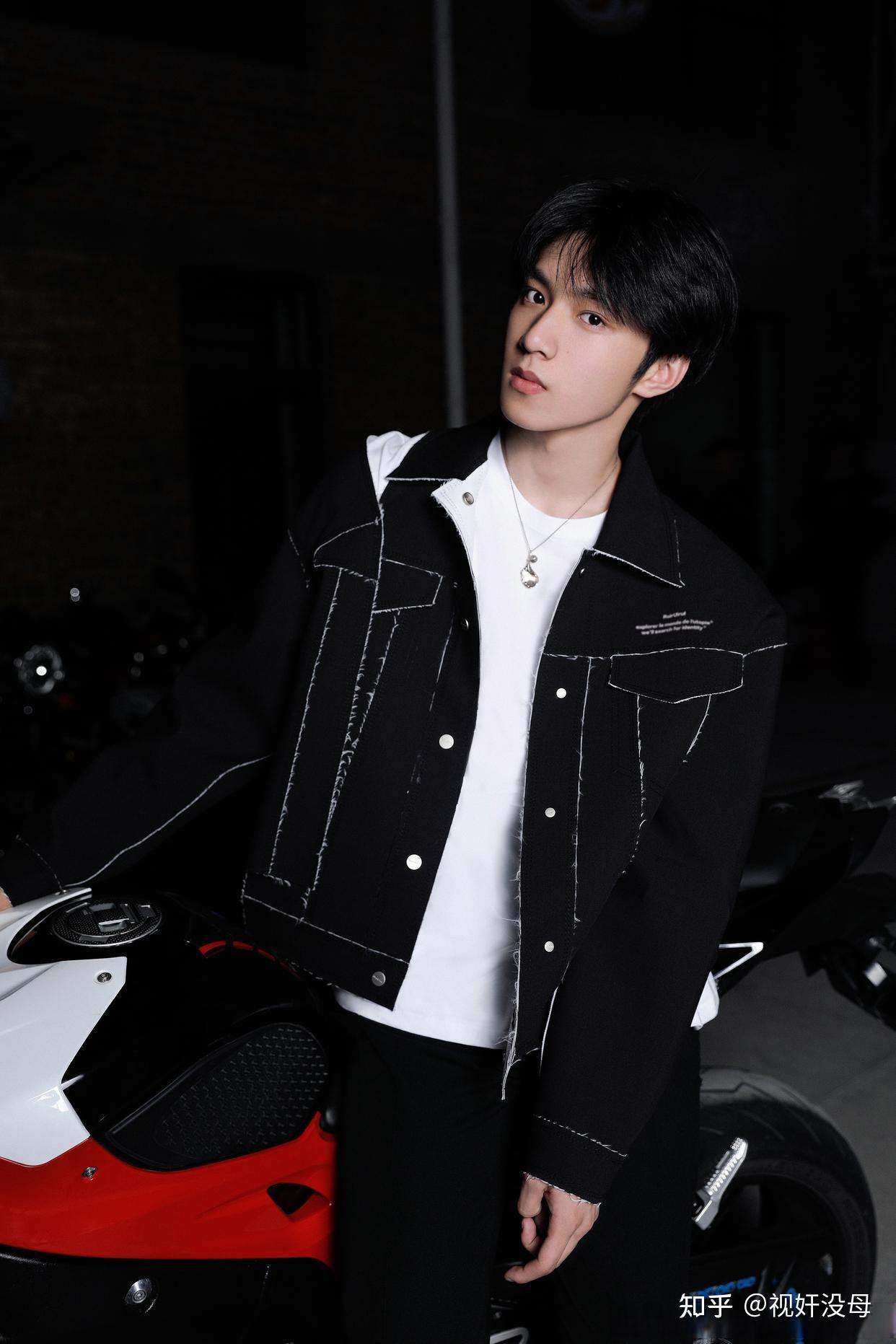 有没有刘耀文特别惊艳你的图? - 知乎